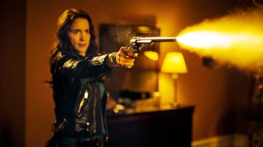 Wynonna Earp 1x4