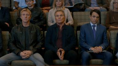 Cobra Kai 3x8