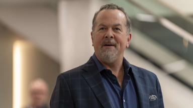 Billions 5x8