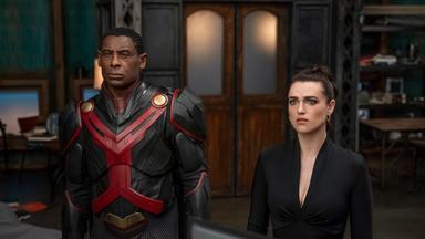 Supergirl 6x19