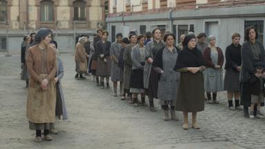 Las chicas del cable 5x7