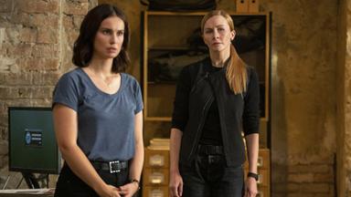 FBI: Internacional 2x2