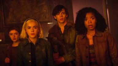El mundo oculto de Sabrina 2x1