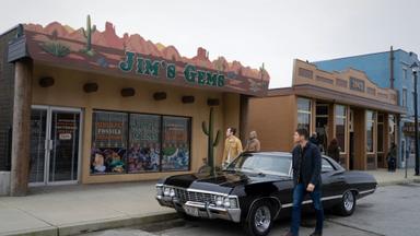 Supernatural 15x17