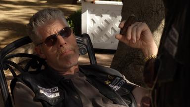 Sons of Anarchy 1x13