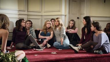 The Society 1x3