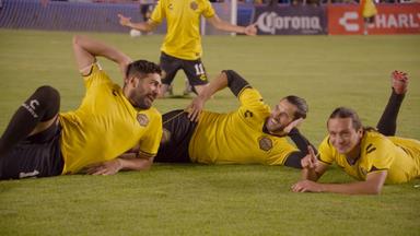 Club de Cuervos 4x11