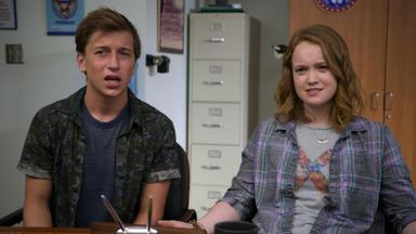 Santa Clarita Diet 2x5