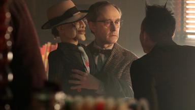 Gotham 5x8